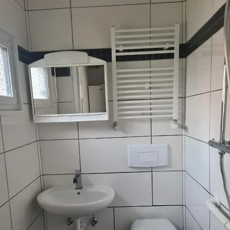 Apartment Praktische Im Eg *