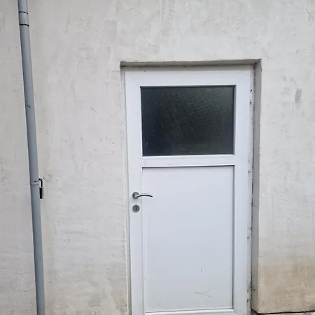 Apartment Praktische Im Eg Neumünster